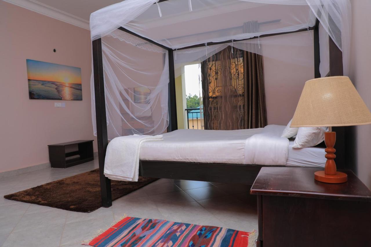 B&B Fort Portal - SILVER OAKS HOTEL Boma - Bed and Breakfast Fort Portal