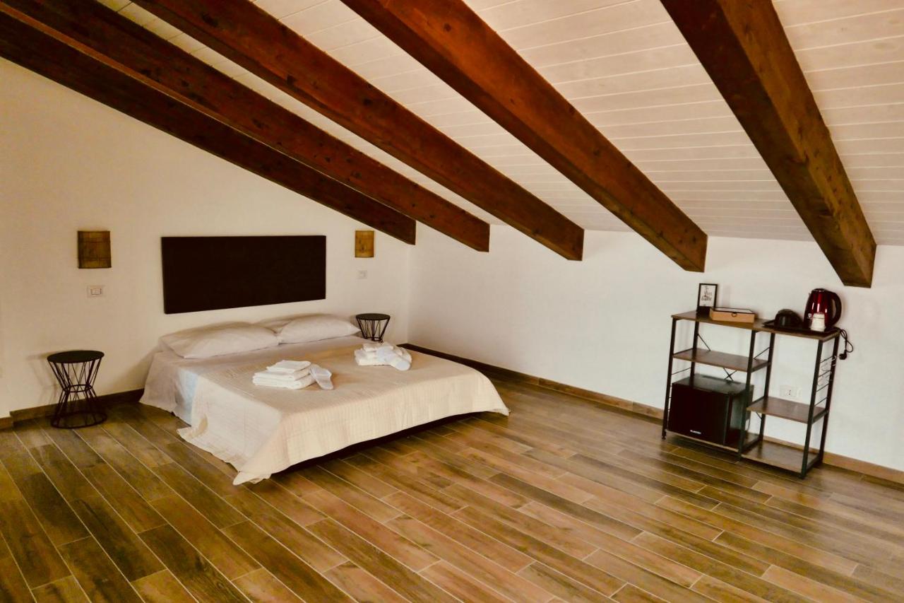 Deluxe Triple Room with Sea View