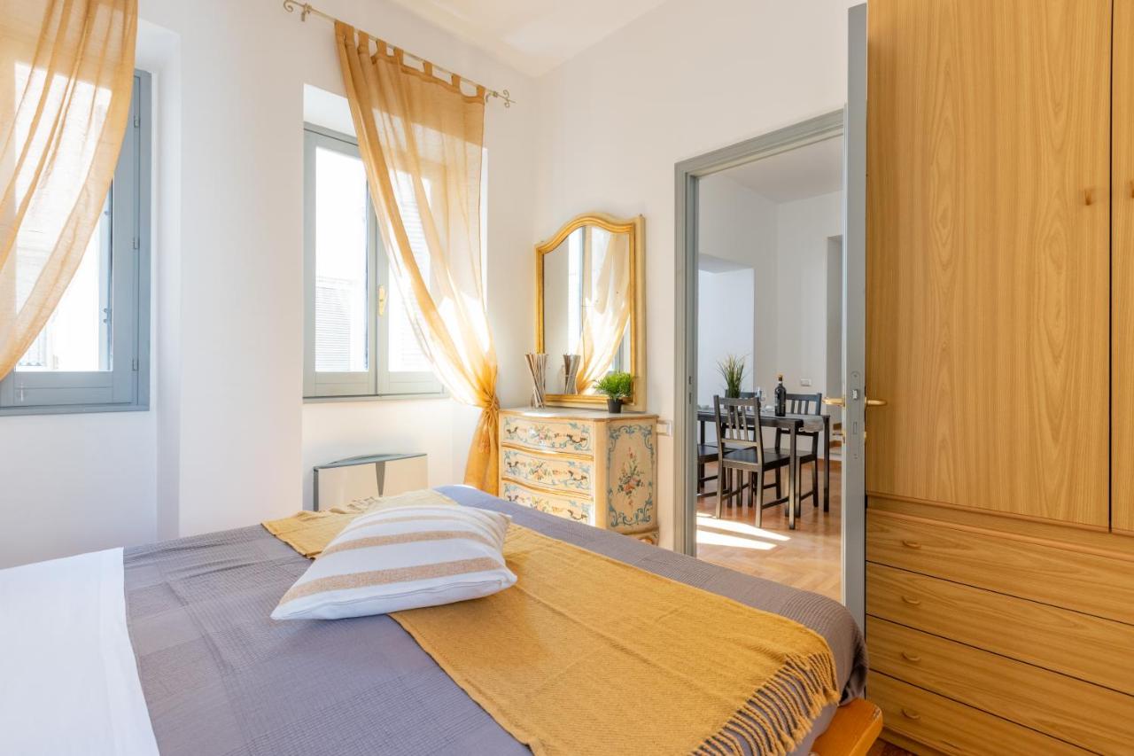 B&B Rome - VG [FORI IMPERIALI 5 STELLE] Appartamento Elegante - Bed and Breakfast Rome