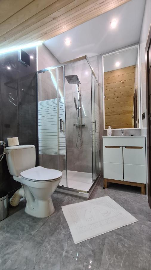 Triple Room with Private Bathroom