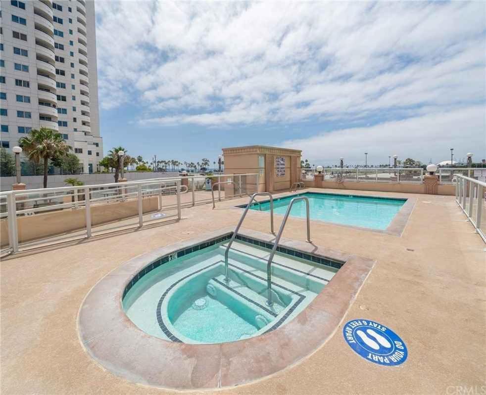 2 Bed Ocean View Balconys Corner Unit LB Convention Center - B&B