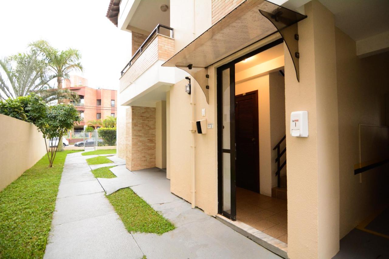 Apt Ingleses 200m praia - B&B
