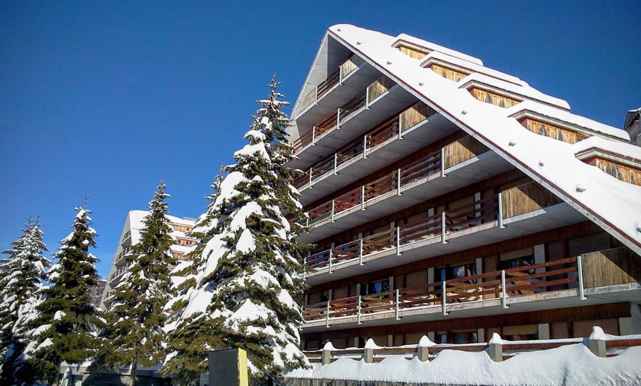 STUPENDO 3 CAMERE, PISCINA, BOX, VICINISSIMO PISTE - B&B