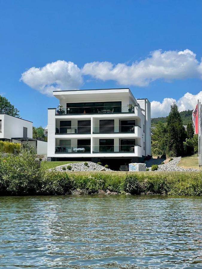 "Auslese 54" -Direkt am Moselufer- Gästezimmer & Ferienwohnung - B&B