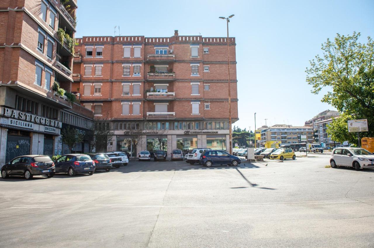 Clover - 13 Piazza Pio XI - B&B Roma