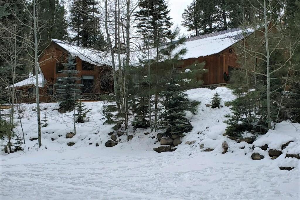 Seven Pines Cabin in Vallecito Lake Area of Bayfield CO - B&B Bayfield