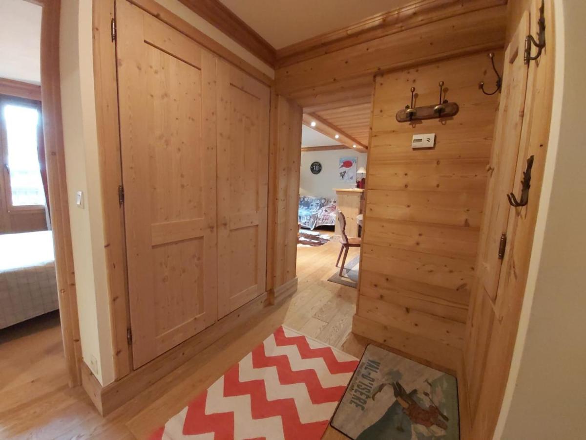 Appartement cosy avec accès direct pistes skieuses, balcon ouest, Val-d'Isère - FR-1-518-100 - B&B