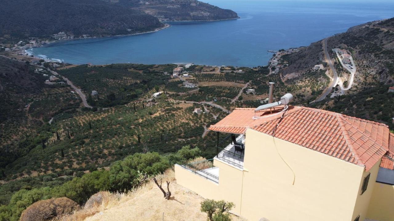 Frygano Apartments 1 - Bed and Breakfast
