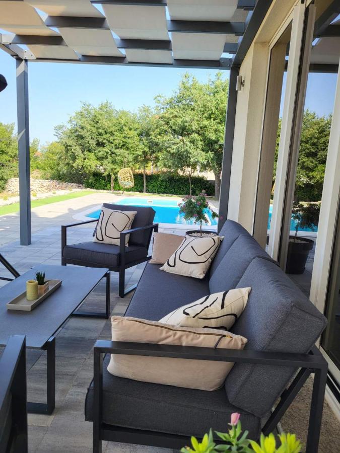 Villa Tonka with private pool near Krka - B&B