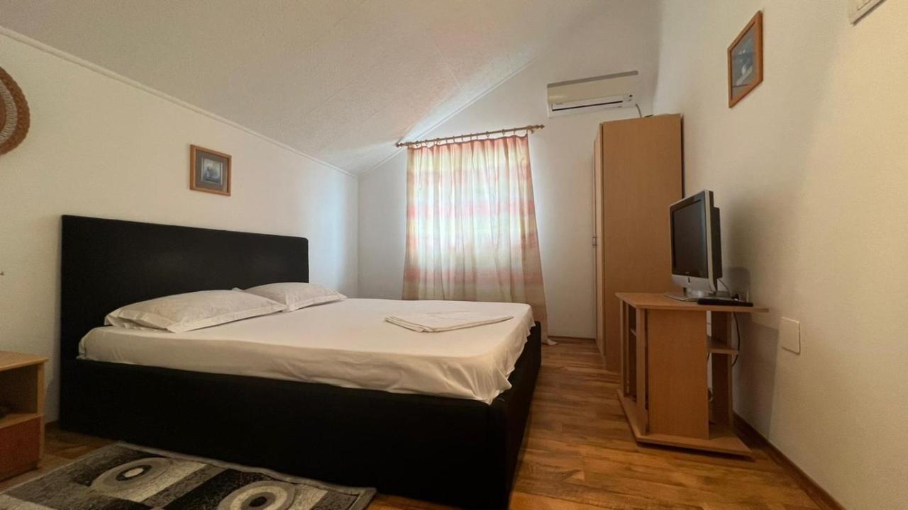 Habitación Triple Básica