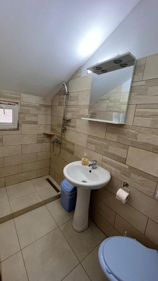 Habitación Triple Básica