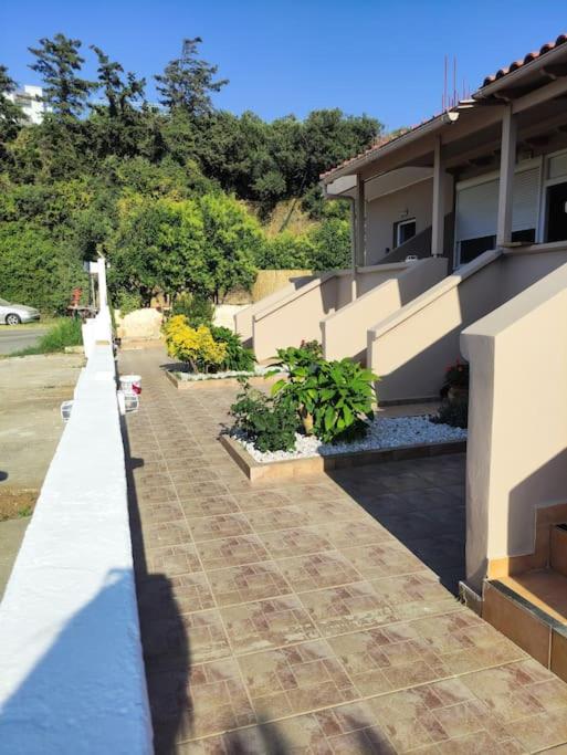 #3 Giorgos & Chara apartments - B&B Nea Kydonia