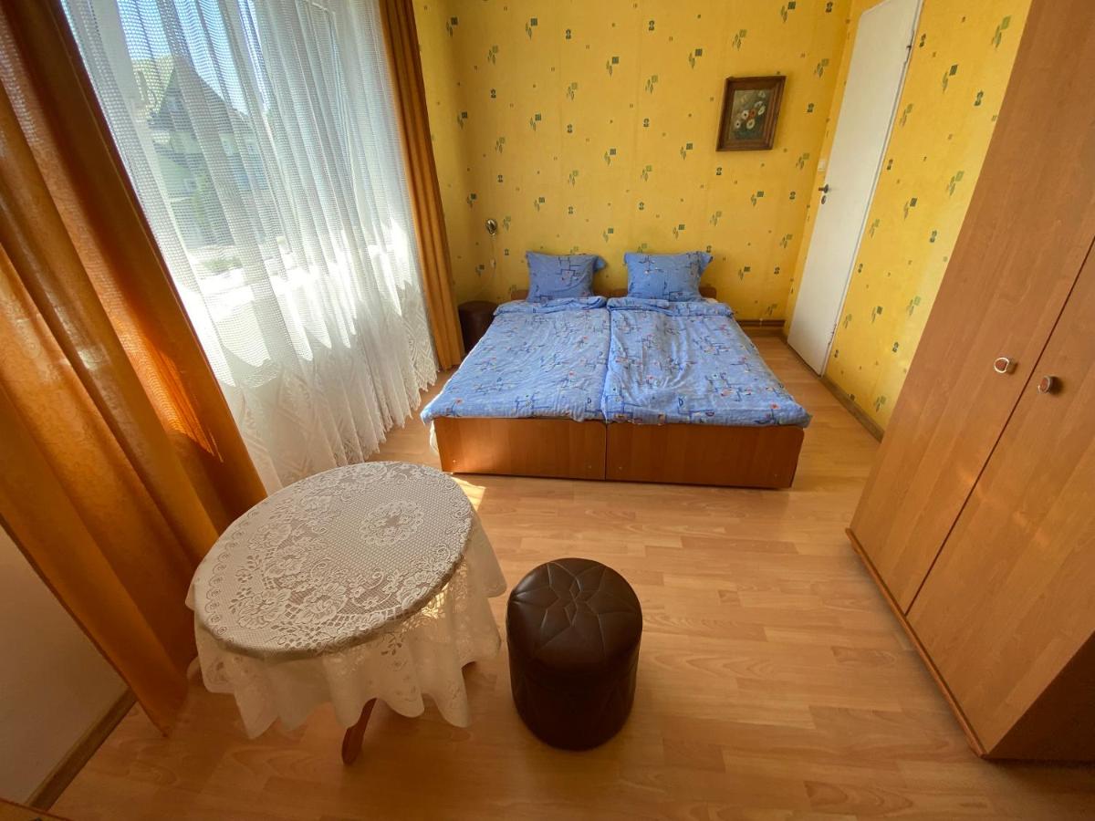 Camera Matrimoniale con Bagno Privato