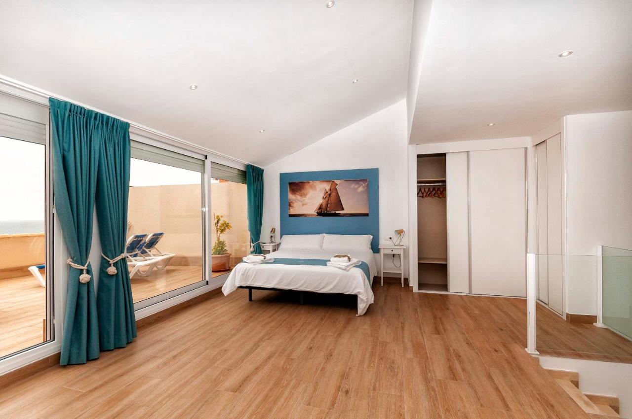 Apartamento en el ático con vistas al mar