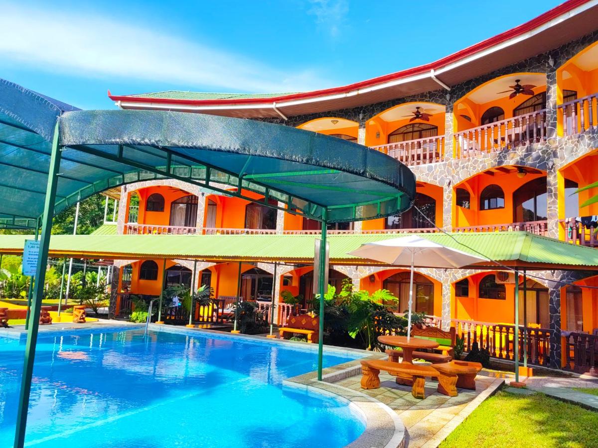 Apartahotel Playa Luna - B&B Uvita