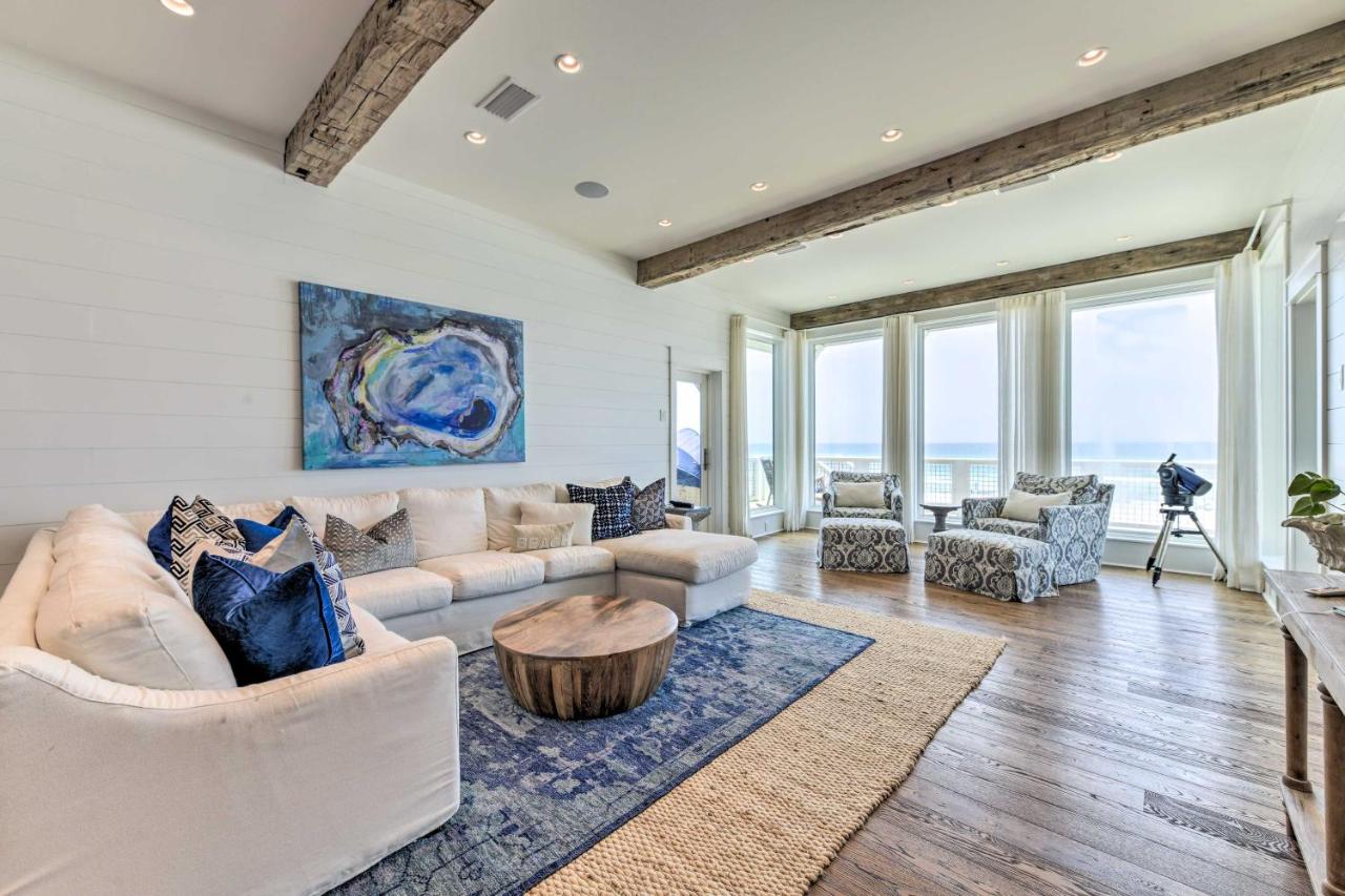 Luxe, Beachfront PCB Home with Decks and Grill! - B&B