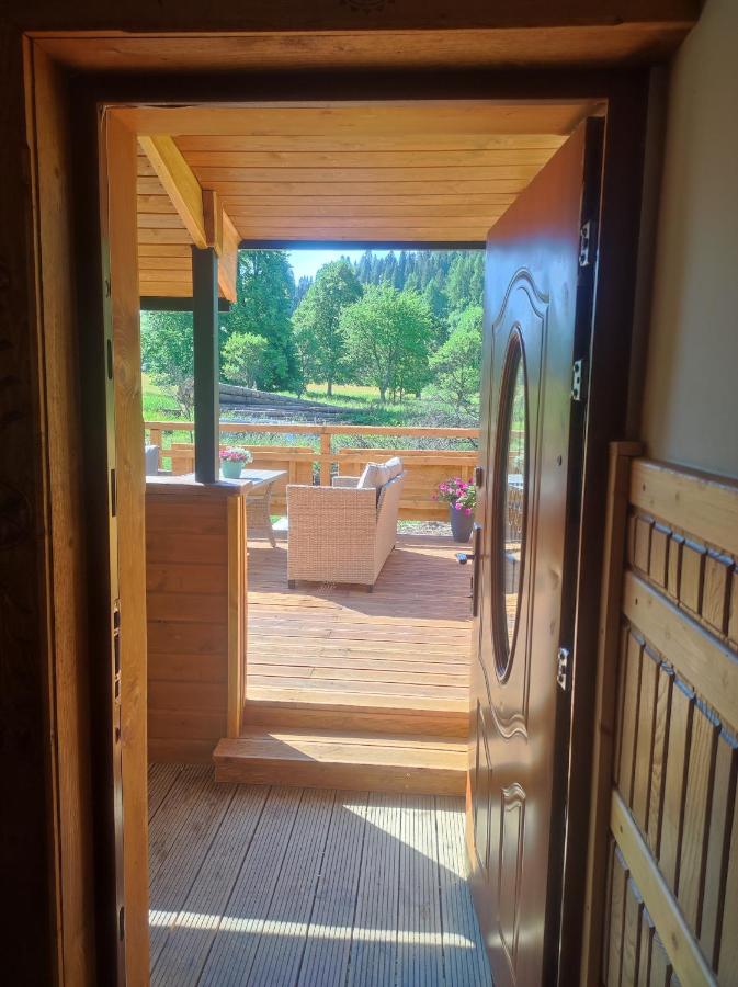 Apartment mit 2 Schlafzimmern und Terrasse