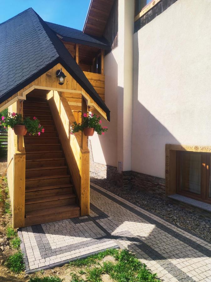 Studio mit Gartenblick