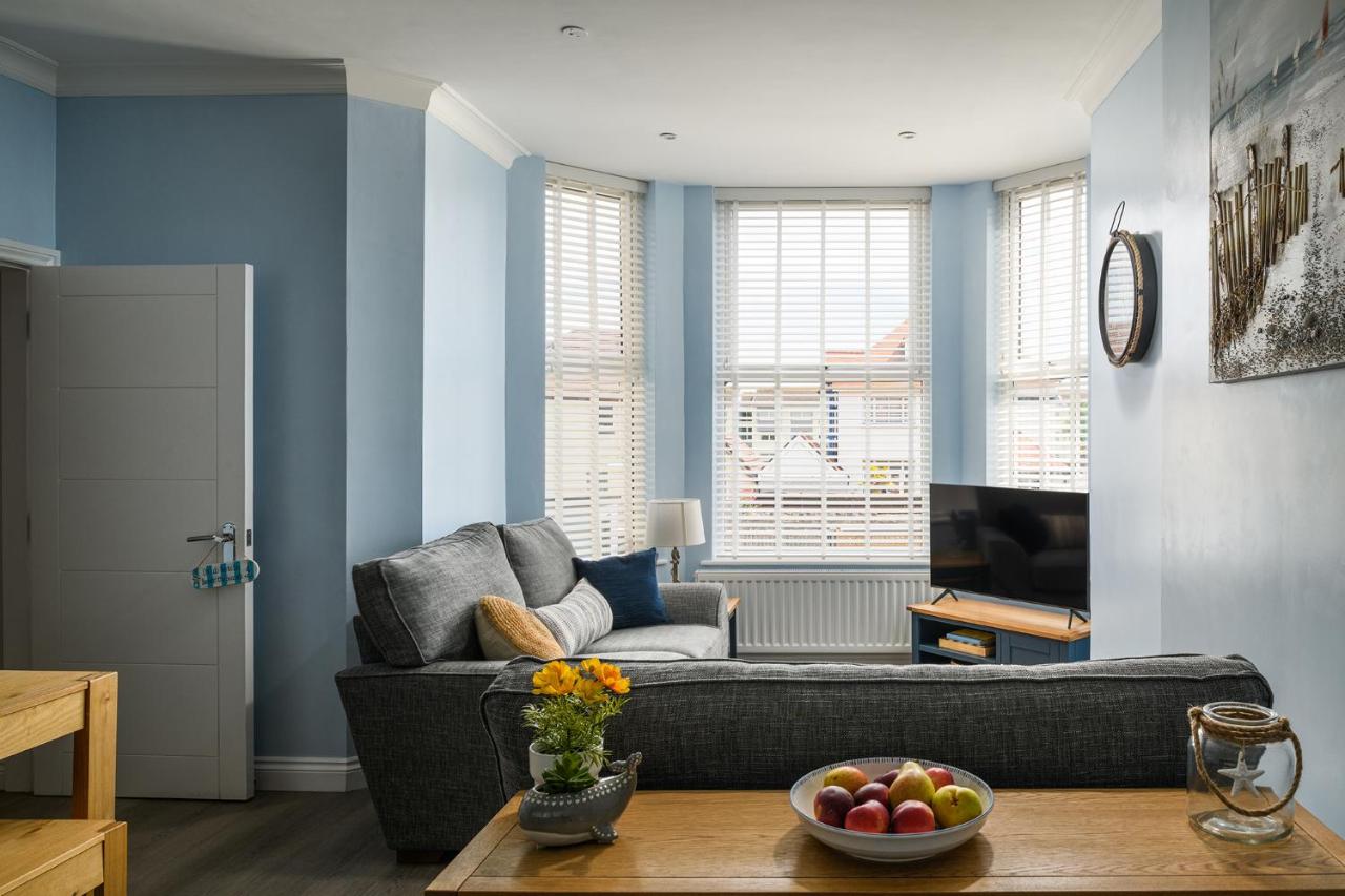 Midshore Boutique Holiday Apartment - Chambres d’hôtes Llandudno