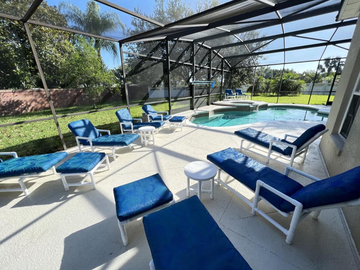Spacious Family Escape 2 Masters Pool Hot Tub Pool Table & BBQ - 2 Miles Disney - Ferienwohnung Orlando