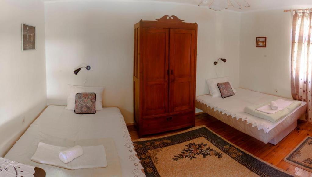 Chambre Double ou Lits Jumeaux avec Terrasse