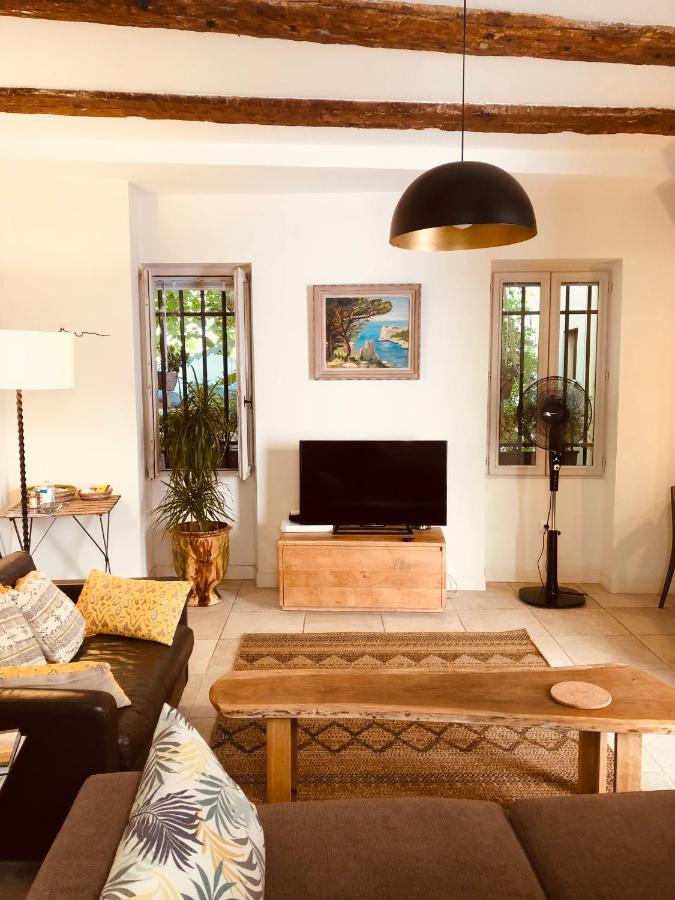 B&B Marseille - Sous le Clocher - Bed and Breakfast Marseille