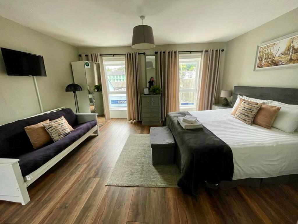 6 New Street Selfcatering BnB Apartment 2 - Bed and Breakfast