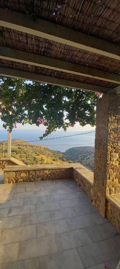 Holiday Home in Sfendouri, Aegina - B&B