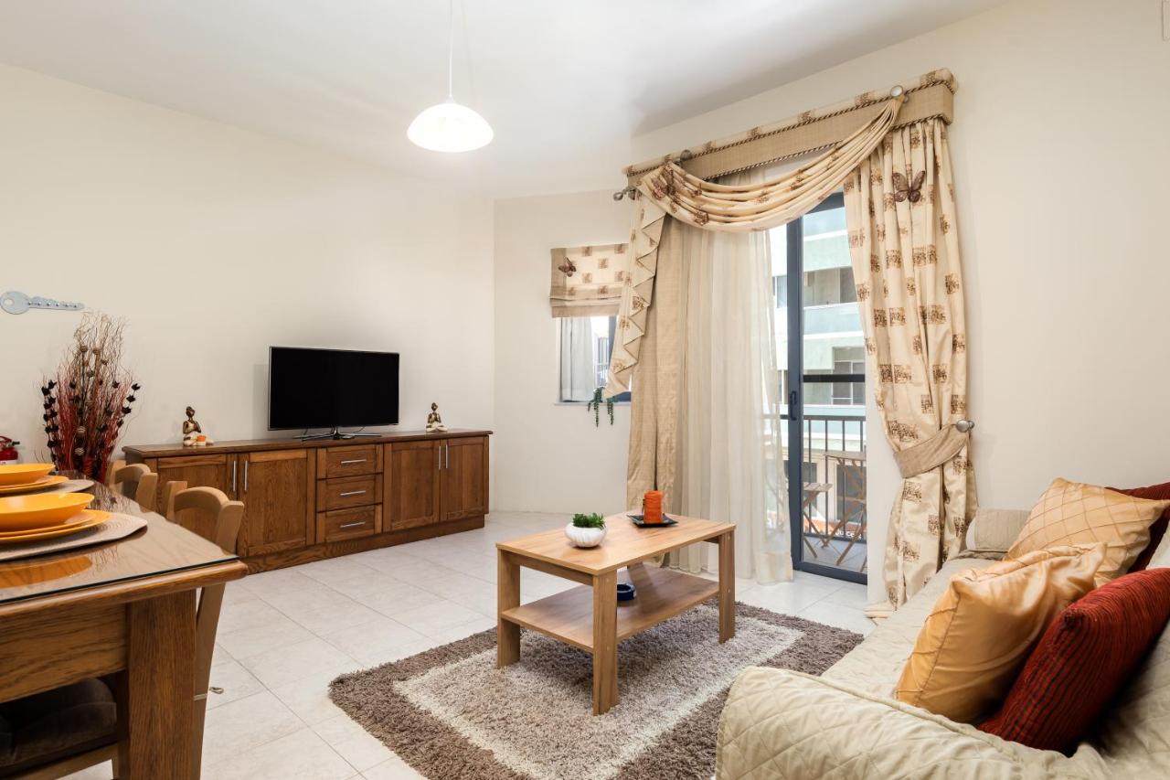 Spacious, Bright & Cosy 2 Bedroom 2 Bathroom Apartment - Msida Uni Heights - B&B