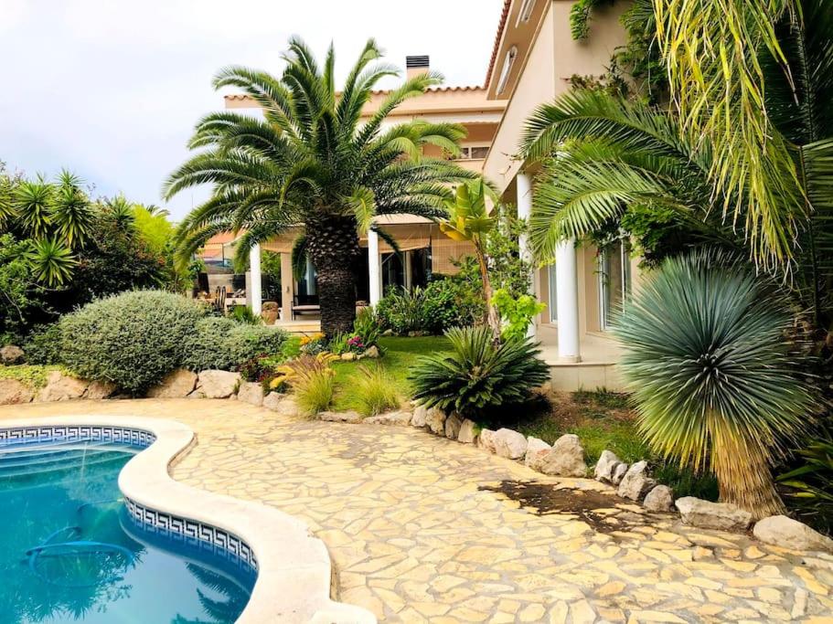 SunAndBed Villa Sargantana - B&B