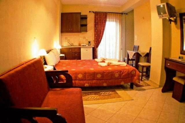 Studio with Lake View (3 Adults)