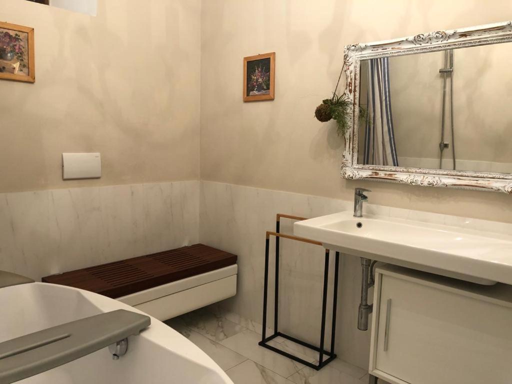 Appartamento con 3 Camere da Letto