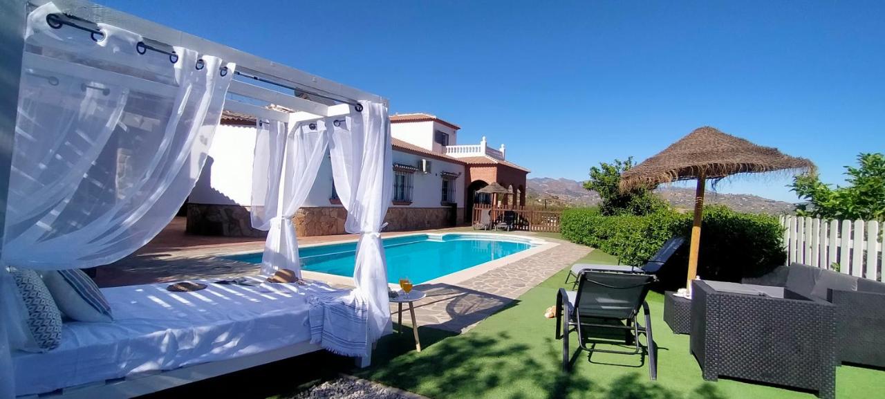 B&B Málaga - Villa yasleni - Bed and Breakfast Málaga