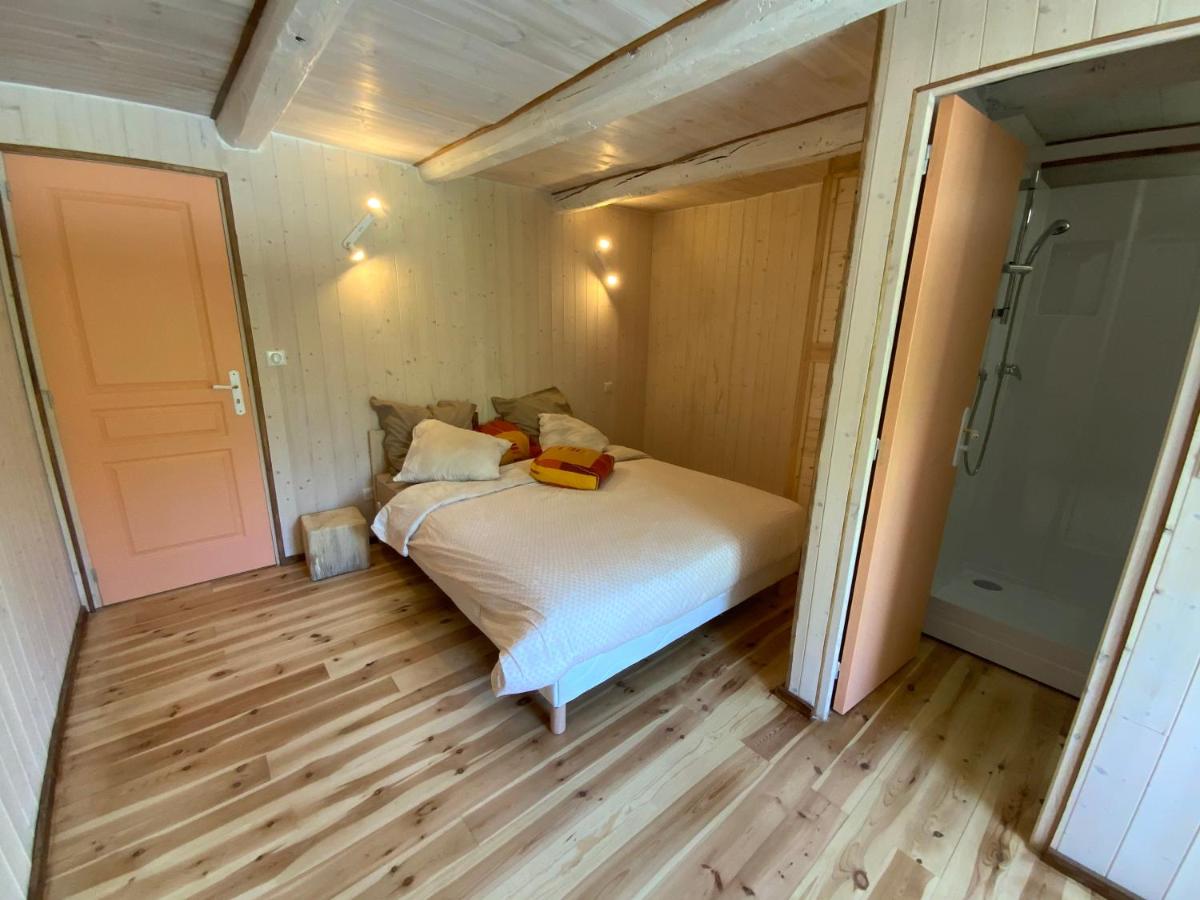 Queen Room with Garden View