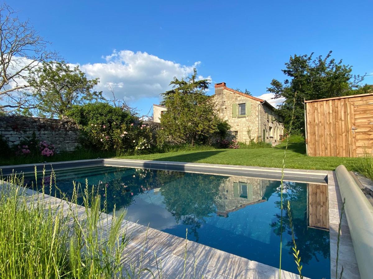 Maison de rêve avec piscine au milieu des vignes - B&B
