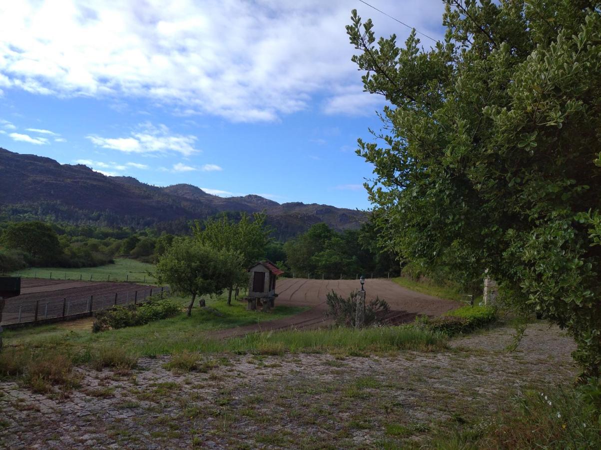 Casa de Fundevila - Bed and Breakfast Campo do Gerez
