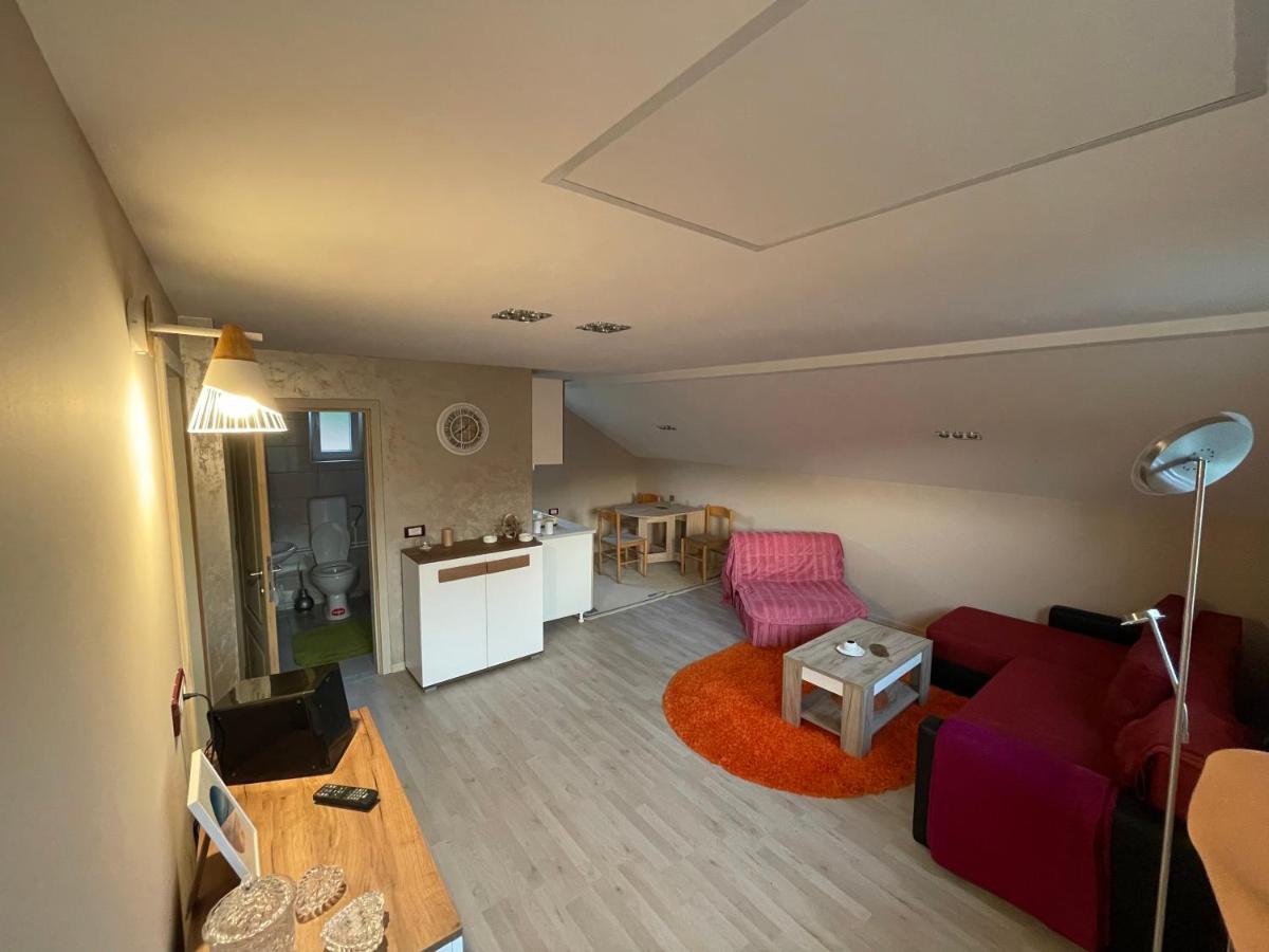 Dolina Lopatnice - B&B Bogutovac