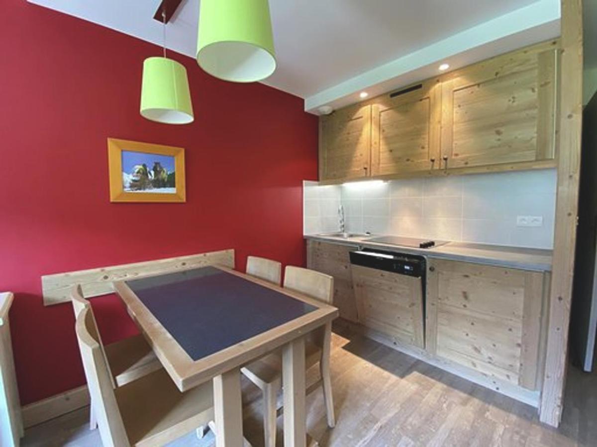 Appartement Centre Skis aux Pieds, Parking & Animaux Acceptés - FR-1-513-77 - Chambres d’hôtes