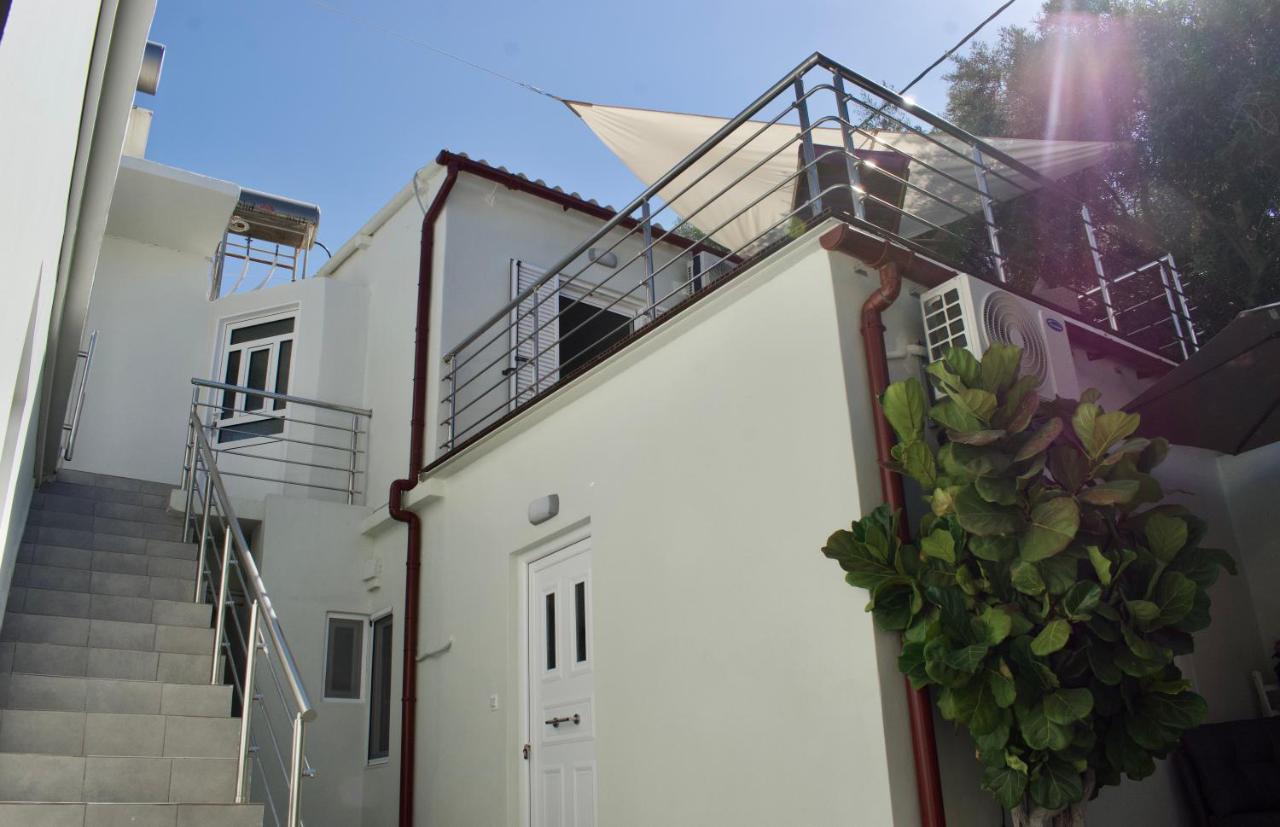 "Spyros" 1-Room Apartment - Simple, cozy, close to the beach - B&B Kato Daratso