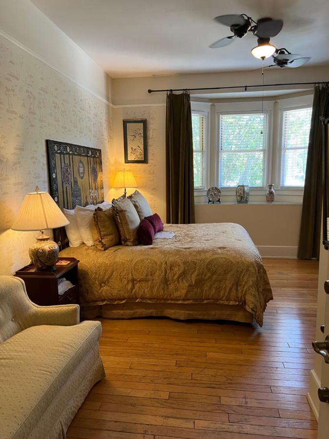 Chambre Lit King-Size - Accessible aux Personnes à Mobilité Réduite