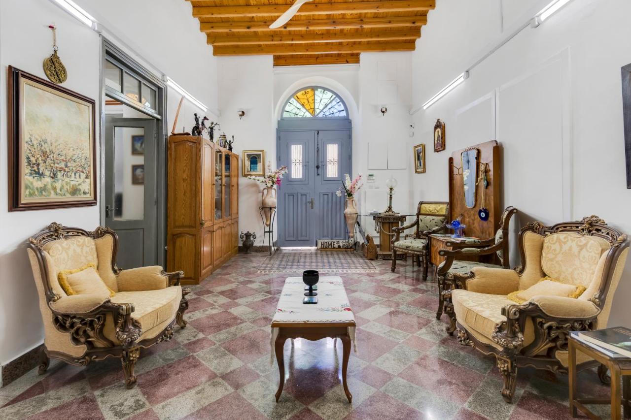 B&B Nicosia - To Hani - Large Traditional House - Bed and Breakfast Nicosia