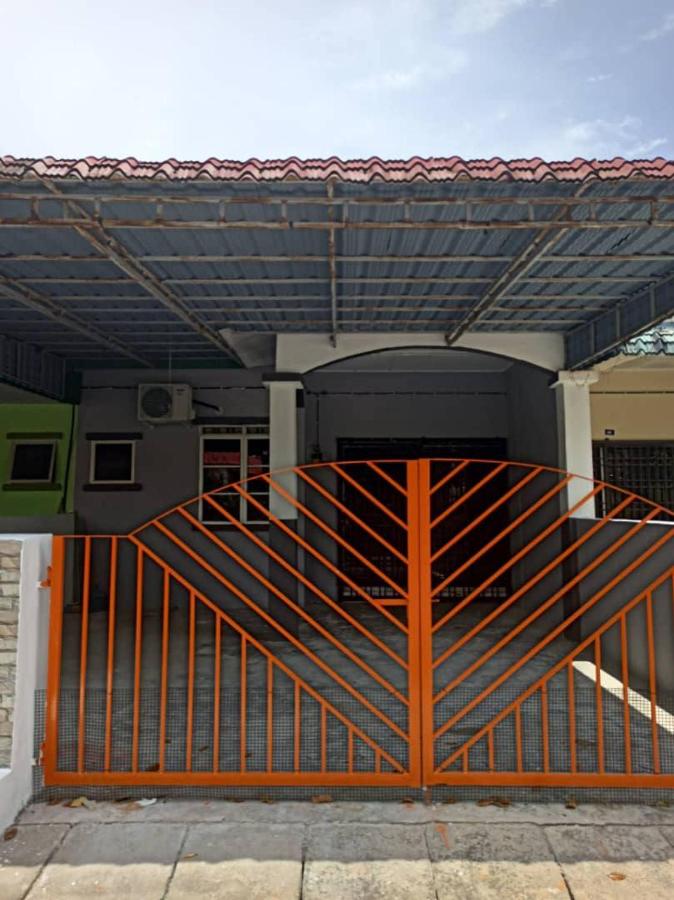 Homestay Musafir - Bed and Breakfast Kuala Kangsar
