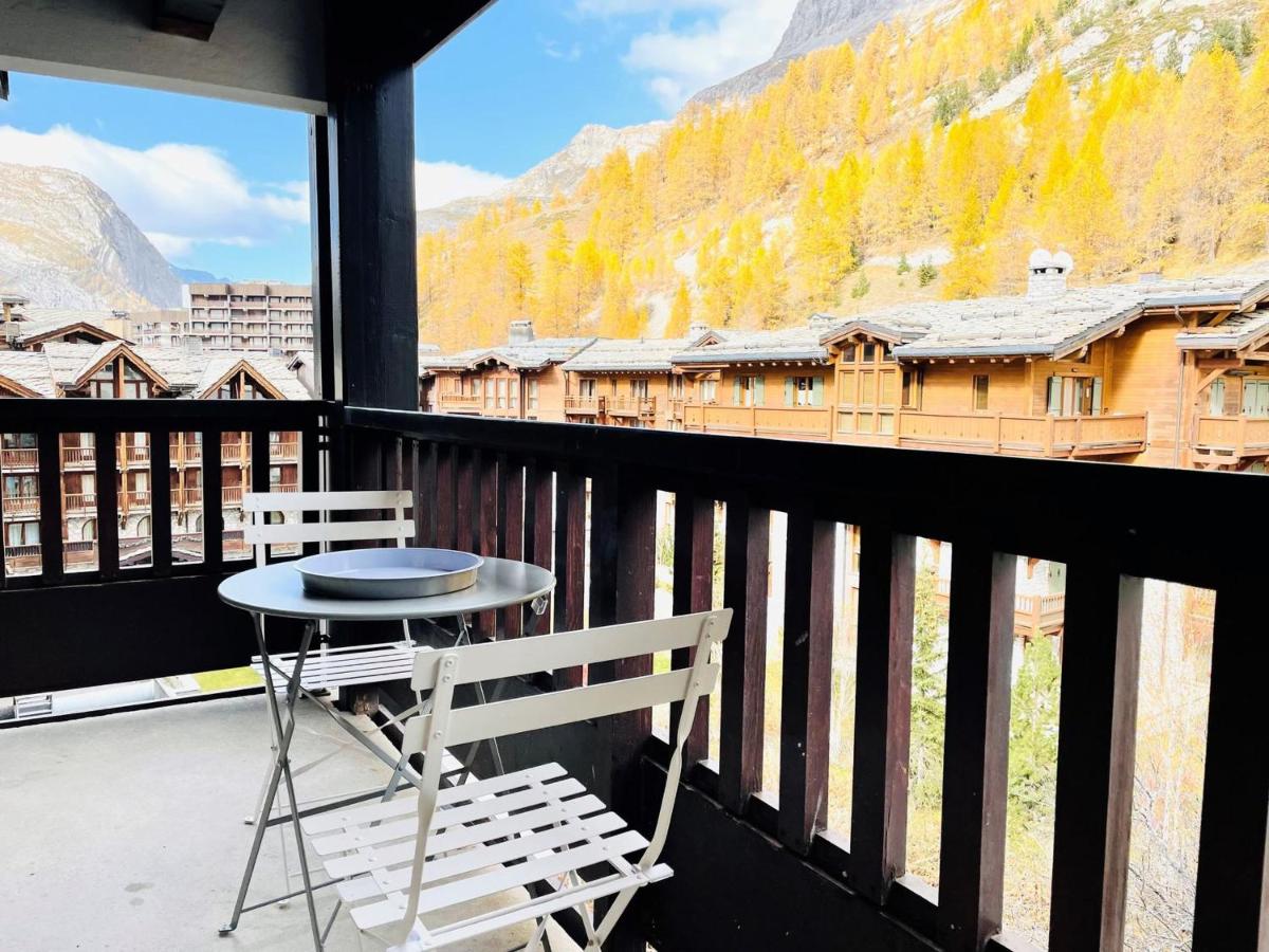 Appartement duplex rénové au centre, idéal pour famille, 2 chambres, 4-5 pers - Chambres d'hôtes Val-d'Isère