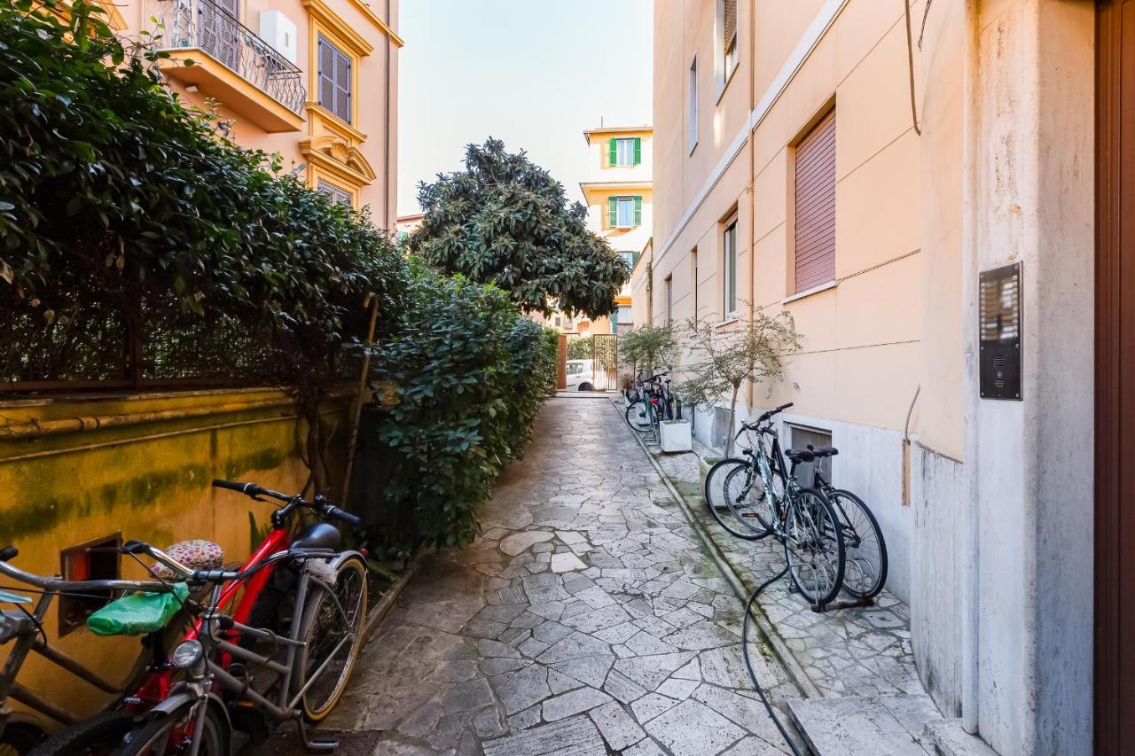 BMGA l Cozy Industrial Apartment in City Center - Chambres d'hôtes Rome