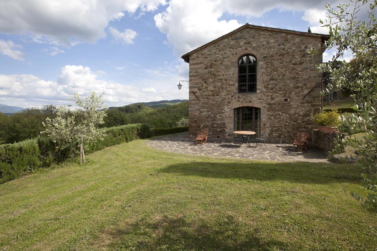 Three-Bedroom House with Terrace 