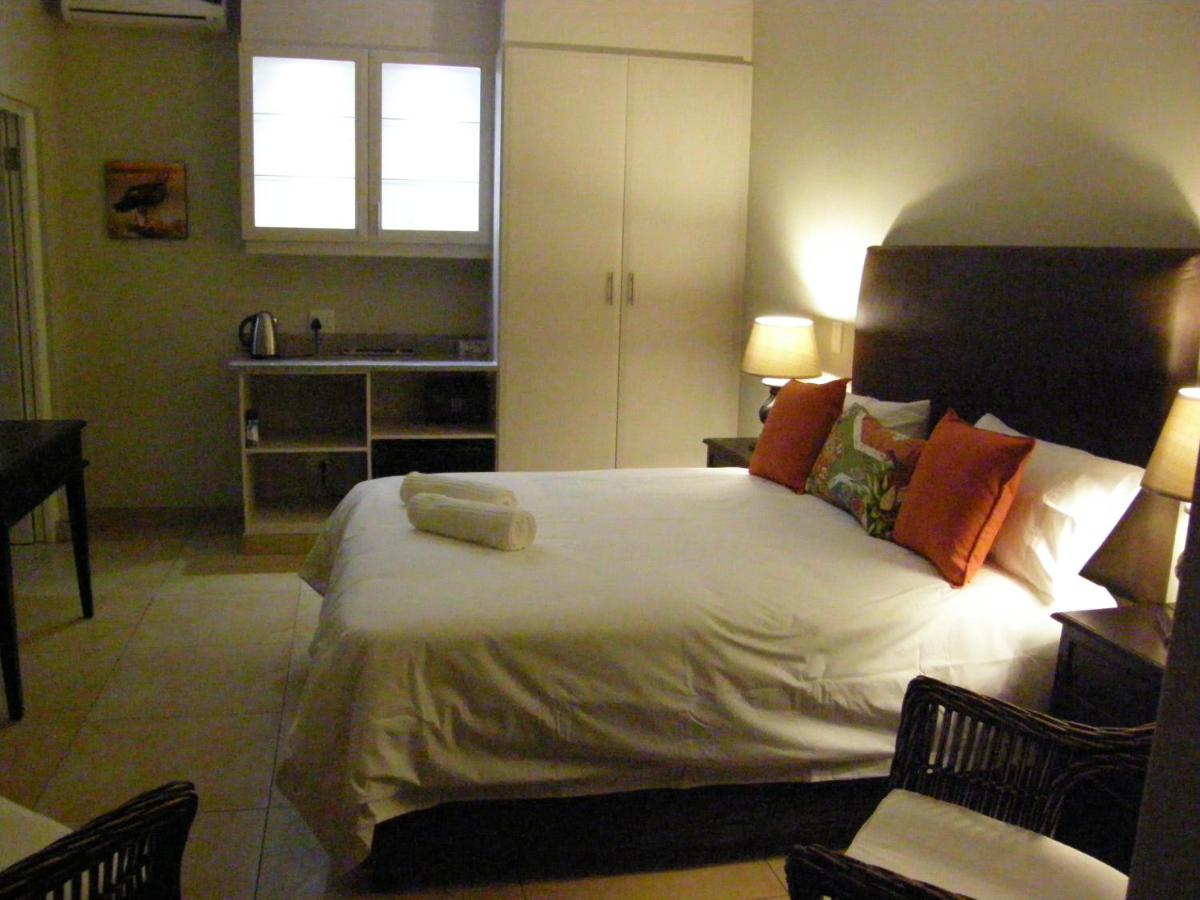 Queen Room with Balcony and Sea View