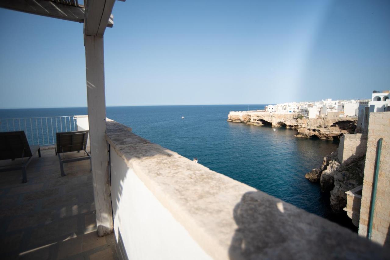 Deluxe Double Room with Balcony and Sea View