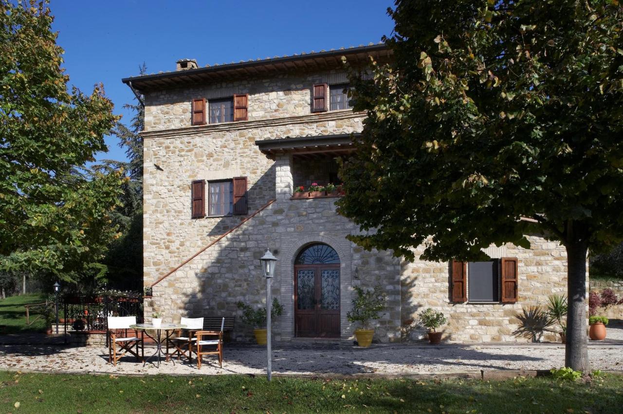 Casale Favilluta - Bed and Breakfast Assisi