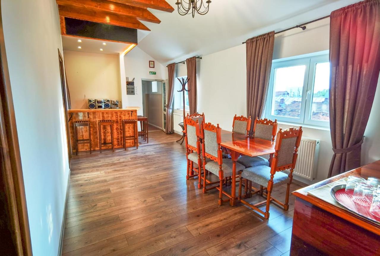 Double or Twin Room with Private Bathroom