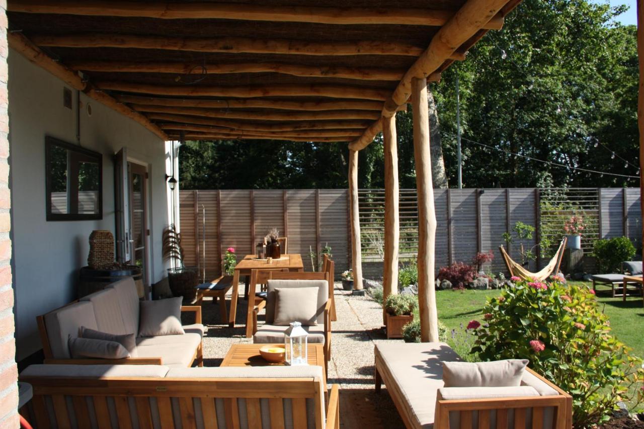 B&B Renesse - Maison Bellefleur B&B - Pension - Bed and Breakfast Renesse